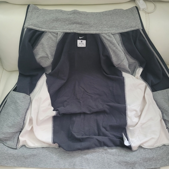 Nike zip up jacket XL - Picture 2 of 5